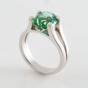 Emerald Ring in white gold