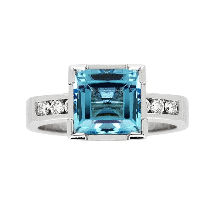 A Littledyke blue topaz
